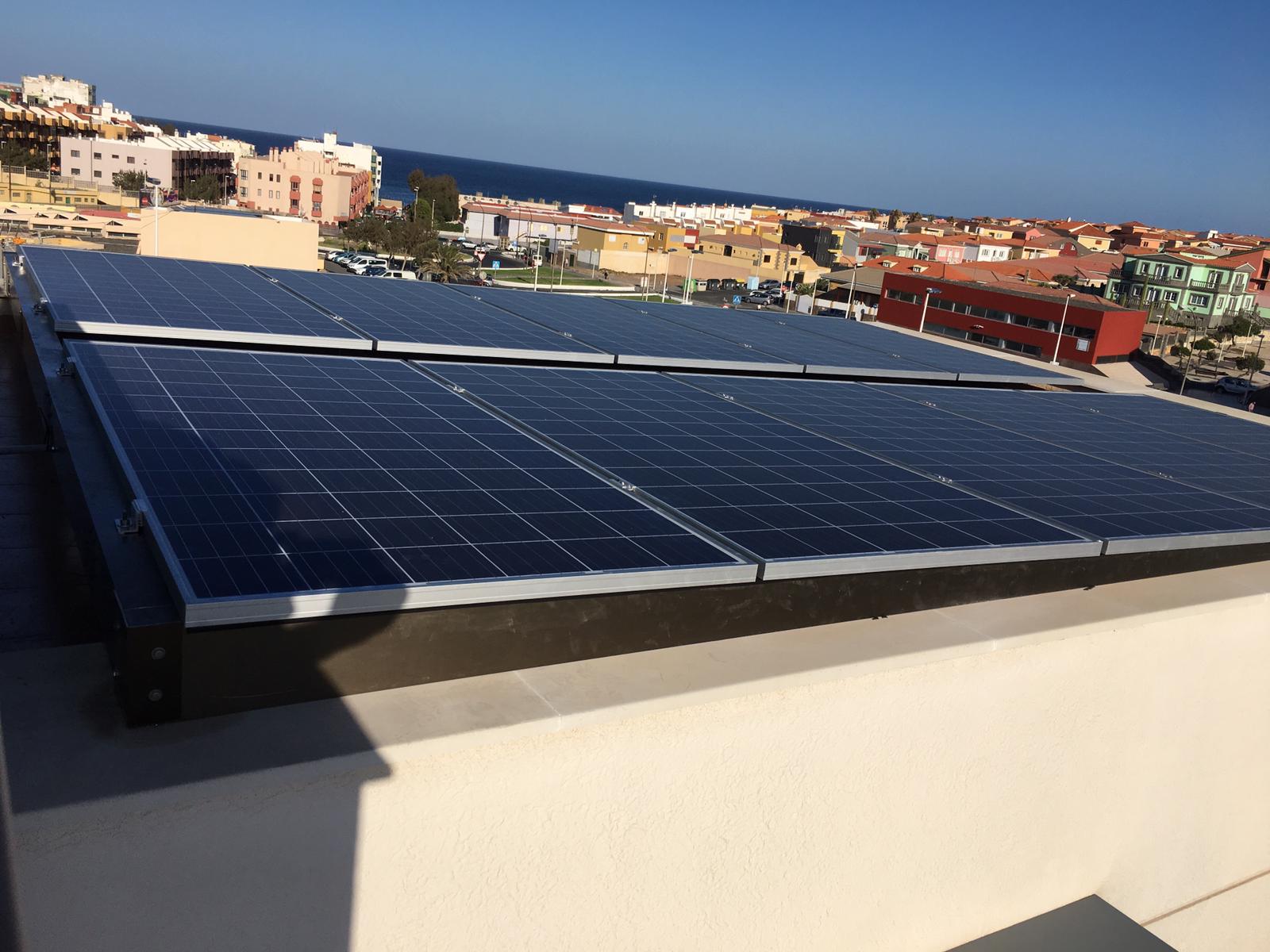 Instalación de Autoconsumo Fotovoltaico - 3.5 kW en Canarias