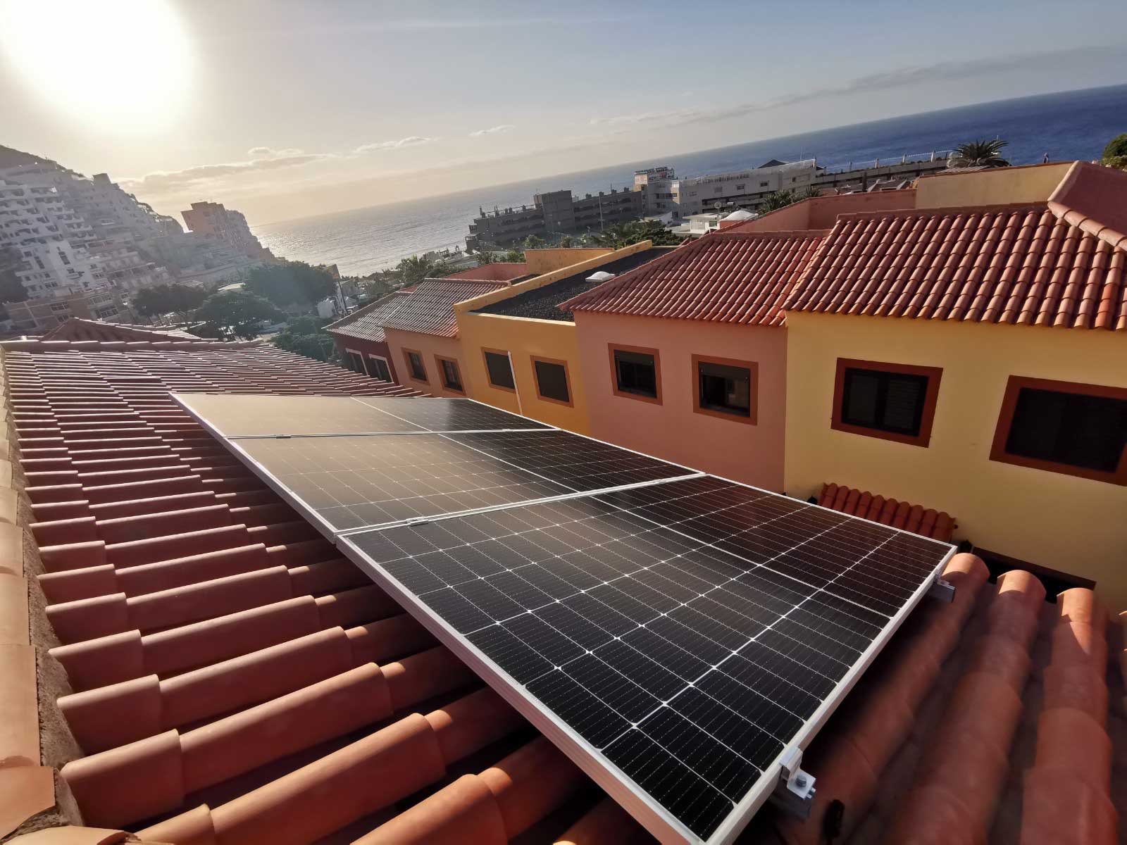 Instalación paneles solares Tenerife Tabaiba Baja