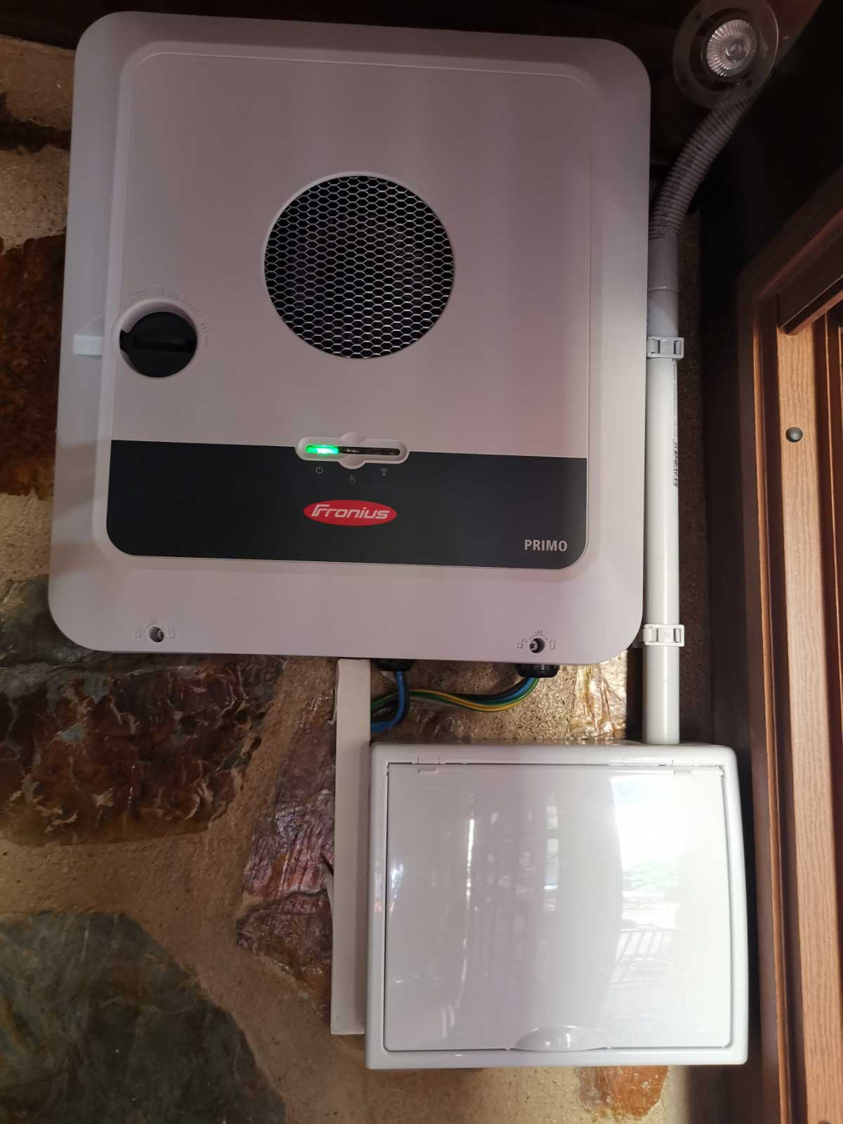 Inversor Fronius instalación solar LEDTSE