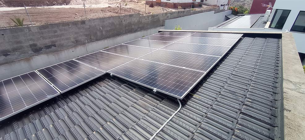 Instalación fotovoltaica en Carretera del Centro