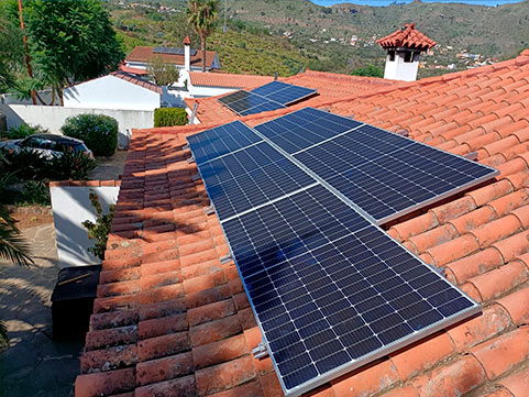 Instalación fotovoltaica en Icod de los Vinos