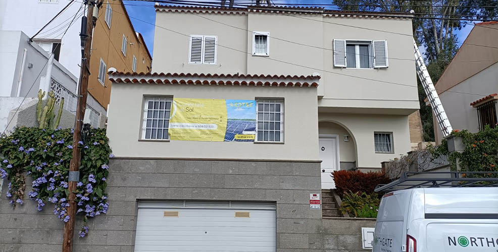 Instalación de paneles solares en Princesa Armida