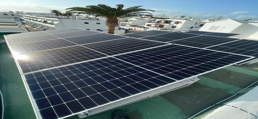 paneles-solares-puerto-del-carmen-lanzarote