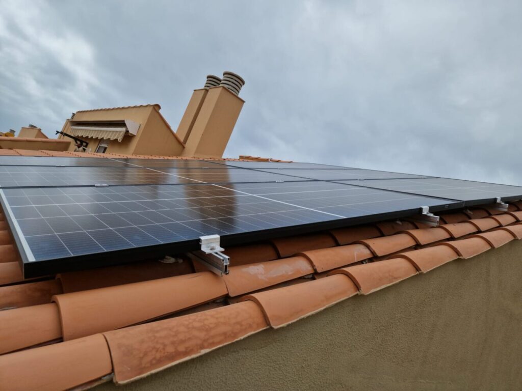 Placas solares en tejado Canarias