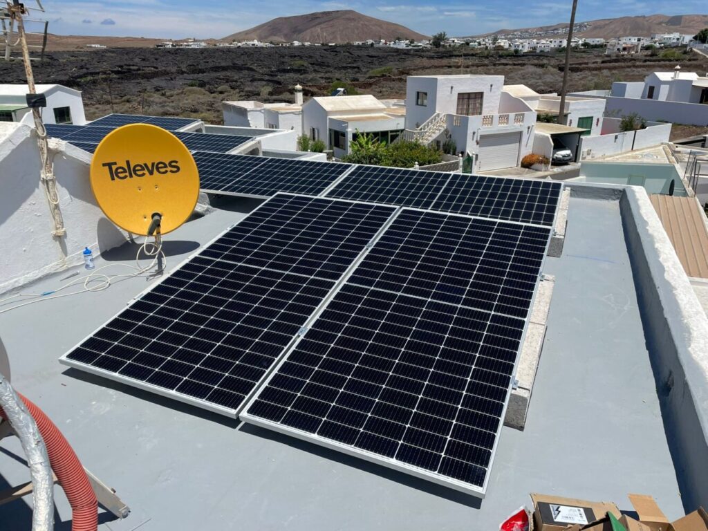 Placas solares en tejado Canarias